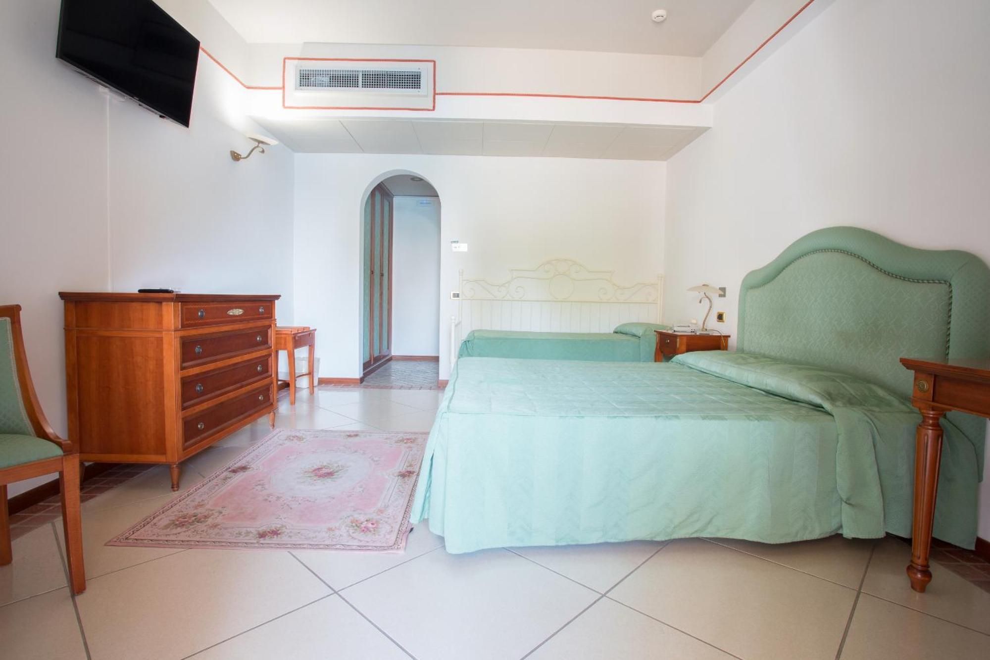 Hotel Tritone Lipari Eksteriør billede