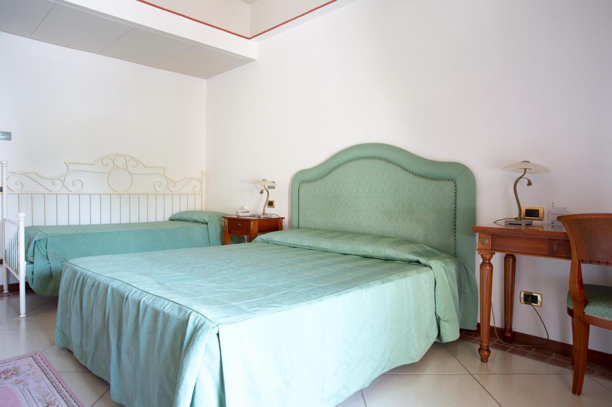 Hotel Tritone Lipari Eksteriør billede
