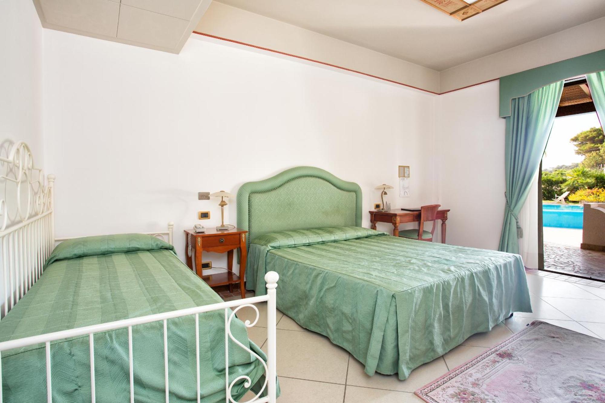 Hotel Tritone Lipari Eksteriør billede